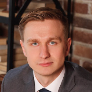 Денис — Ведущий менеджер по работе с ключевыми клиентами