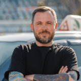 инструктор по вождению Денис Зюбан